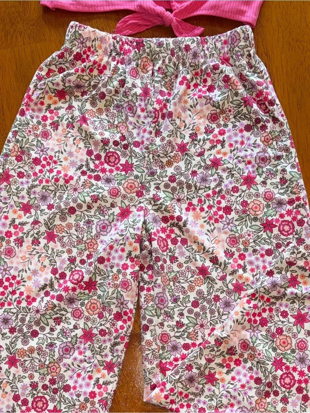 Girls Pink Floral Two-Piece Outfit with matching Scrunchie